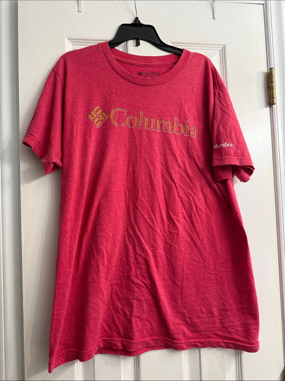 Columbia Men’s Short-Sleeve Logo Tee in Raspberry Pink size M